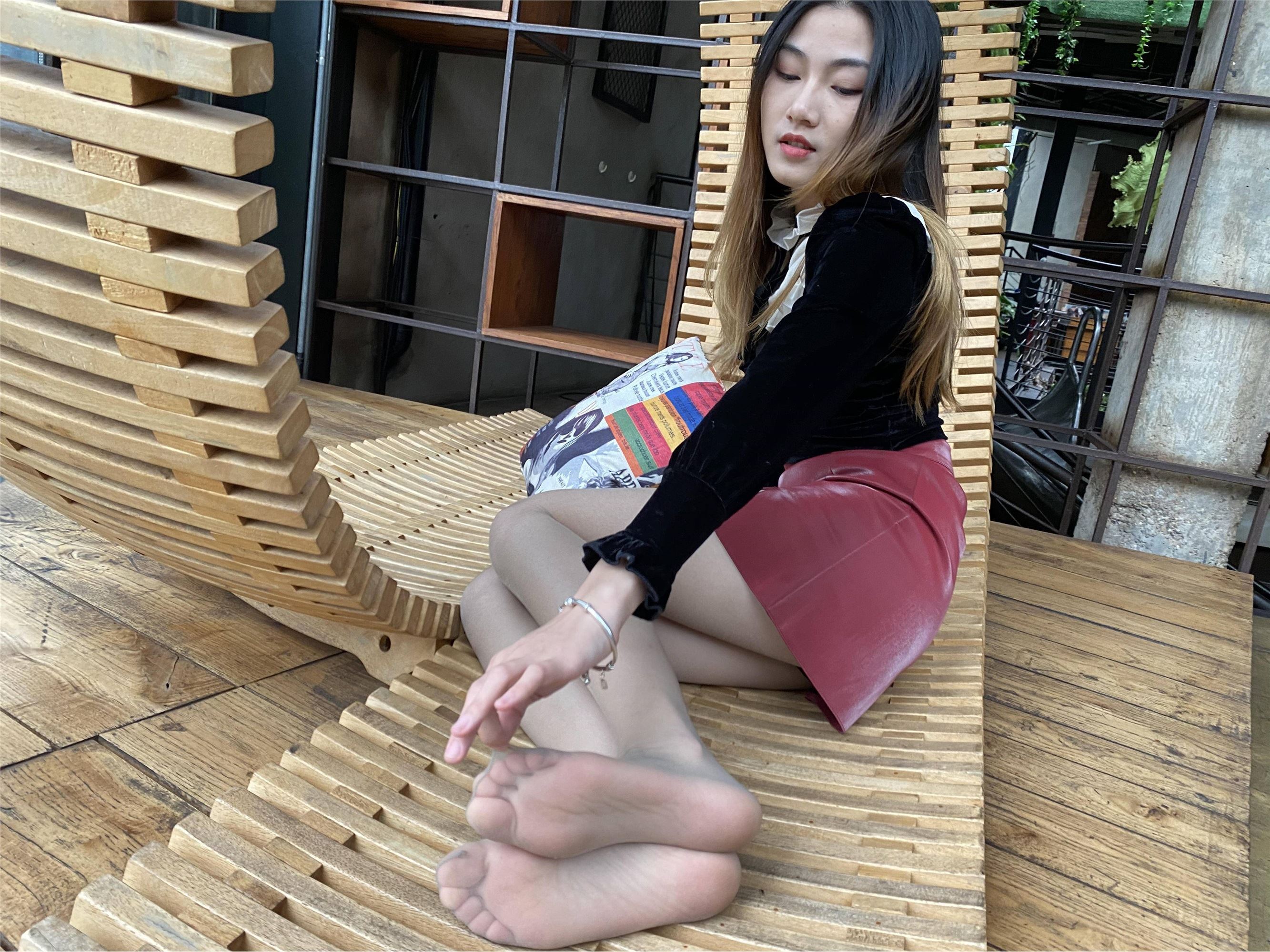 MussGirl慕丝女郎  NO.160 红色皮裙肉丝